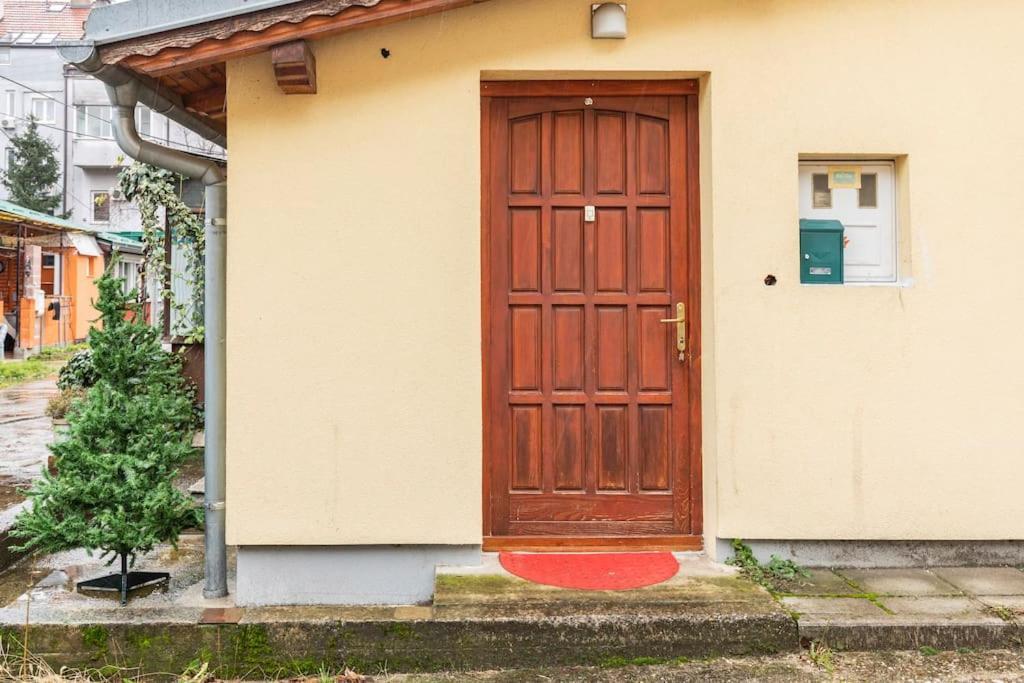 Warm House Full Of Green Ambient,Joy And Comfort Zagreb Extérieur photo