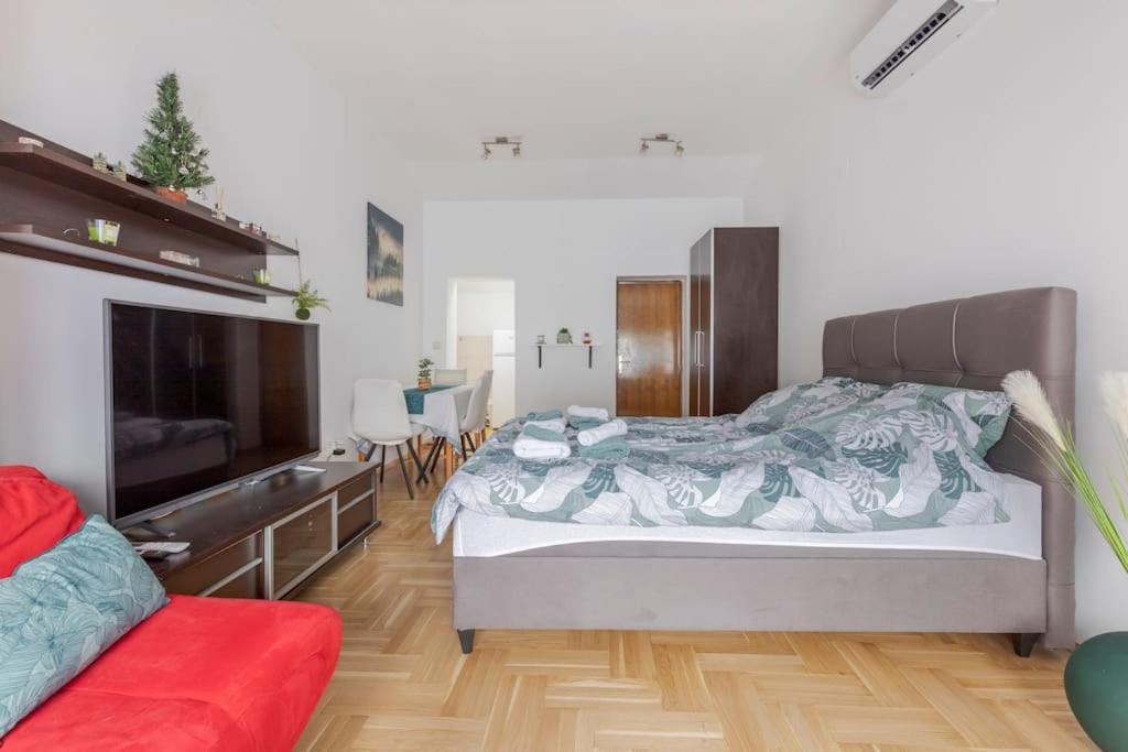 Warm House Full Of Green Ambient,Joy And Comfort Zagreb Extérieur photo